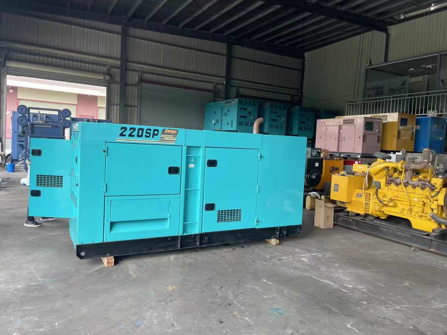 伊川800kW 柴油发电机的输出电流波动范围是多少?