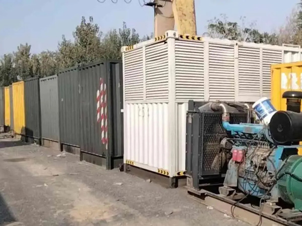 伊川200KW柴油发电机机组每小时油耗是多少?